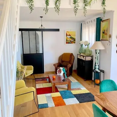 Charmante Avec Ame. Villa Pignan